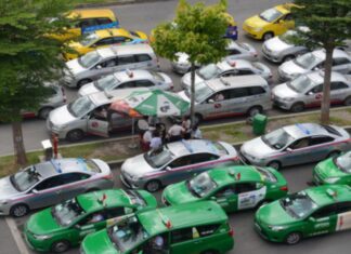 Will Hefty Fines Be Imposed on Taxi Drivers Who Overcharge Tourists?