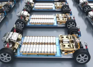 Can Electric Cars Wade Through Deep Water? Hidden Dangers and User Advisories.