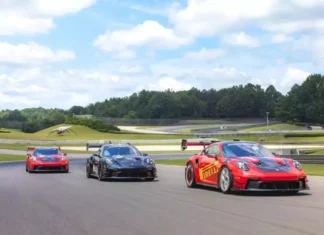 Porsche 911 GT3 RS Manthey: A Heart-Stopping Beast for the Brave.