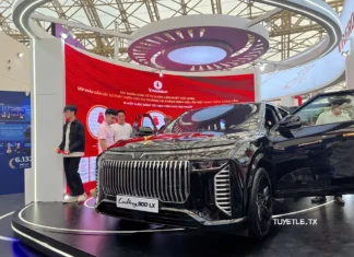 VinFast Hands Over the Lac Hong Vehicle Fleet for International Dignitaries, Including an Armored Version