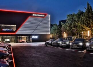 Unveiling Luxury: Mercedes Launches the World’s First Maybach Brand Center