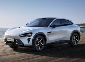 Overwhelmed by Orders, Xiaomi CEO Advises Customers to Buy Tesla Model Y