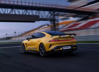 Xiaomi Responds to Customer Complaints by Removing Power Restrictions on its SU7 Ultra Electric Supercar