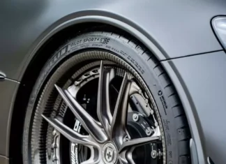 Unveiling the Mercedes-AMG GT Black Series: The Missing Masterpiece in “Qua” Vũ’s Impressive Mercedes Collection