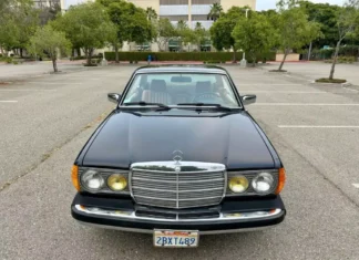 Vietnamese Collectors Will Soon Be Hunting for This Mercedes-Benz 300 CD If It Lands Here