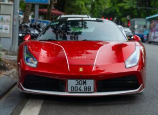 Ferrari 488 GTB: A Stunning Supercar Spotted Cruising City Streets