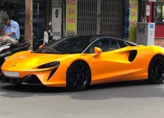 HCM Entrepreneur Resells McLaren Artura Spider Just One Year After Delivery, With Only 1,000 KM on the Clock