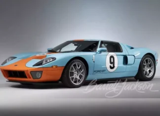 Ford GT Heritage Edition No. 3 Set to Be Unveiled in the Spotlight