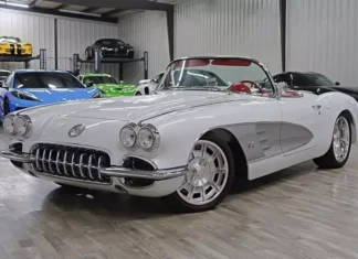 1958 Chevrolet Corvette Listed for Half a Million Dollars, Outpricing Modern Supercars