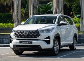 Toyota Innova Cross Introduces Affordable Variant, Filling the Gap Left by Innova E MT