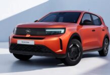 Urban SUV Sparks Controversy for Lacking a Touchscreen Interface