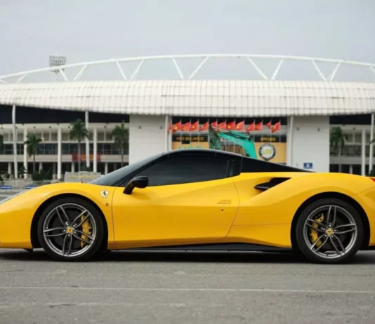 “Entrepreneur Sells Coveted Ferrari Convertible After Just 6 Months of Ownership”