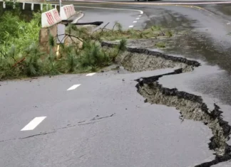 Prenn Pass Landslide Causes Extensive Cracks; Vehicles Advised to Divert via Mimosa Pass to Da Lat