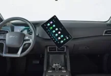 “90-Degree Rotating Screen: A Gimmick Feature Set to Disappear from BYD Vehicles”