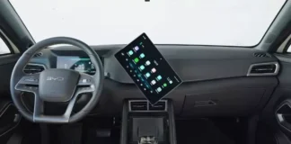 “90-Degree Rotating Screen: A Gimmick Feature Set to Disappear from BYD Vehicles”