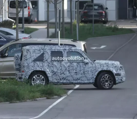“Mini” Mercedes-Benz G-Class EQ 2027 Spotted on the Road for the First Time