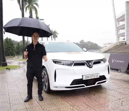 Hanoi Entrepreneur Reviews VinFast VF 9: Luxurious, High-End, and Unbeatable Value