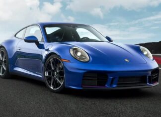 Porsche Sued for Forcing Dealerships to Build Exclusive Showrooms