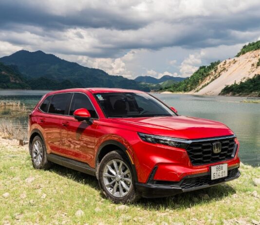 Massive Price Cuts on Hybrid Cars Kickstart Vietnam’s Green Vehicle Race in 2026