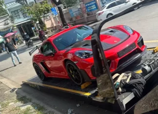Porsche 718 Cayman GT4 RS Arrives in Vietnam as the First of Its Kind, Potentially Quadrupling the Price of Standard Models