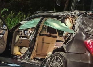 Unbuckled Rear Passenger in Maybach S600 Crash: A Critical Oversight