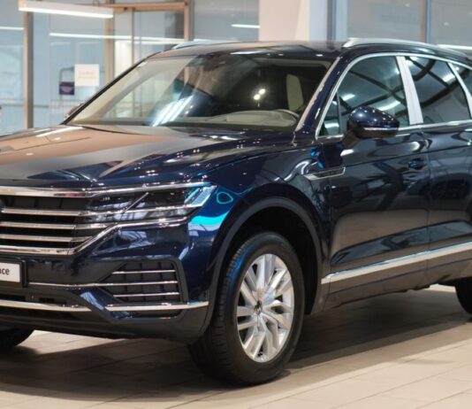 Volkswagen Touareg: Exclusive Discount of 330 Million VND, Now Only 2.369 Billion VND