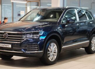 Volkswagen Touareg: Save Up to 330 Million VND, Now Only 2.369 Billion VND