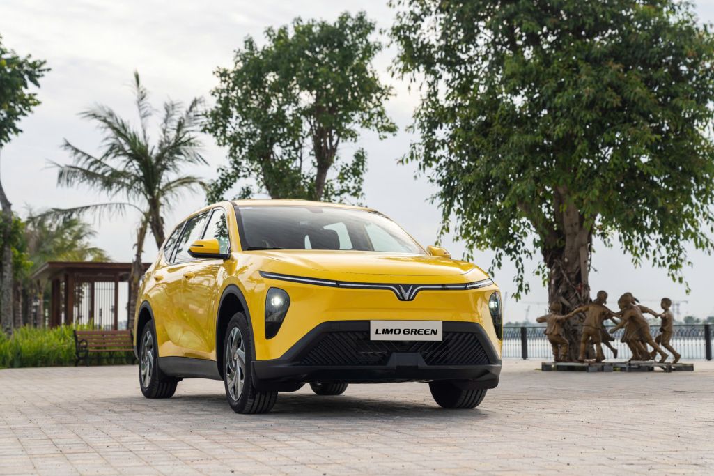 Xehay_doanh+so+vf+t11_101225_1