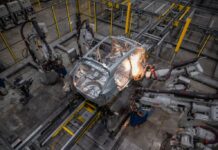 VinFast on Track for Global Expansion, Reports CleanTechnica