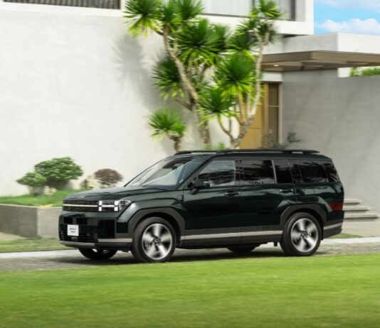 Hyundai Santa Fe Hybrid: Exclusive 50 Million VND Discount Available at Dealerships