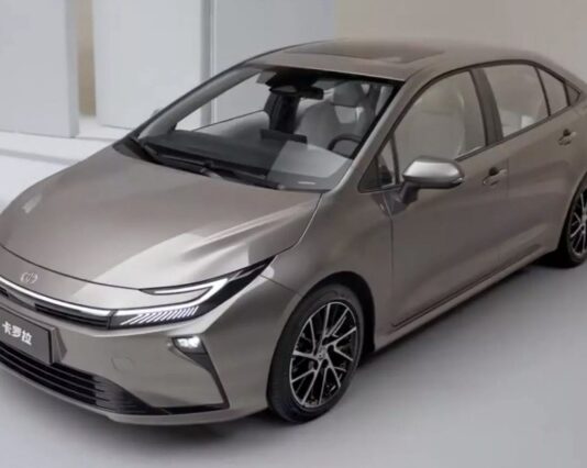 Toyota Corolla Unveils Special Edition: Extended Wheelbase and Huawei OS Integration