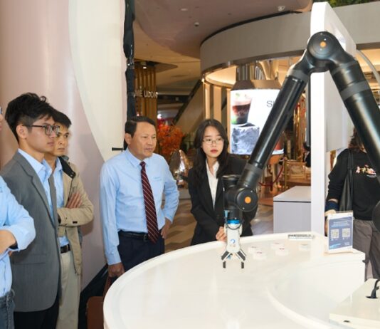 Accelerating Vietnam’s “Smart Factory” Transformation with Breakthrough Solutions