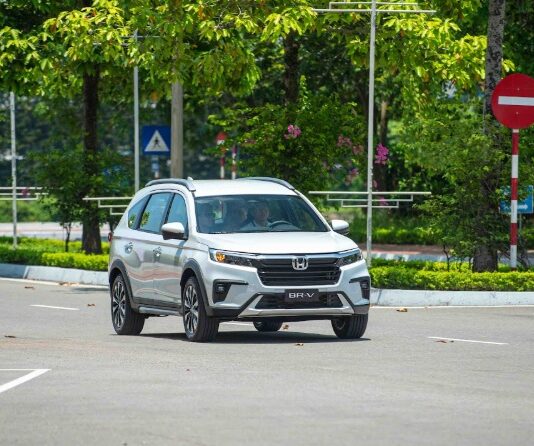 Honda Vietnam Sells 208,521 Motorcycles and 3,986 Cars in November 2025