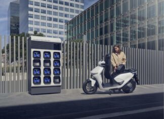 Vietnam’s Electric Motorbike Battery Swap Race: VinFast Dominates in Scale, Honda and Selex Carve Unique Paths