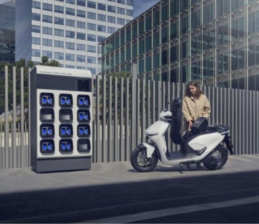 Vietnam’s Electric Motorbike Battery Swap Race: VinFast Dominates in Scale, Honda and Selex Carve Unique Paths