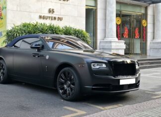 Exclusive Look: The Rare Rolls-Royce Dawn, Only Two in Vietnam