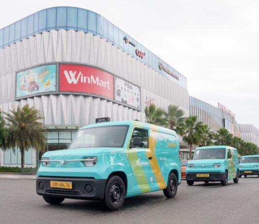 Eco-Friendly Urban Delivery: Xanh SM Launches Electric Truck Service