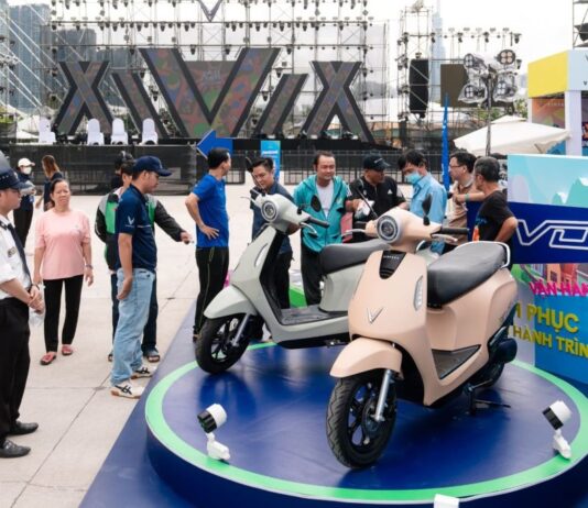 VinFast Smashes Records with 406,453 Sales, Dominates Vietnam’s Electric Motorcycle Market in 2025