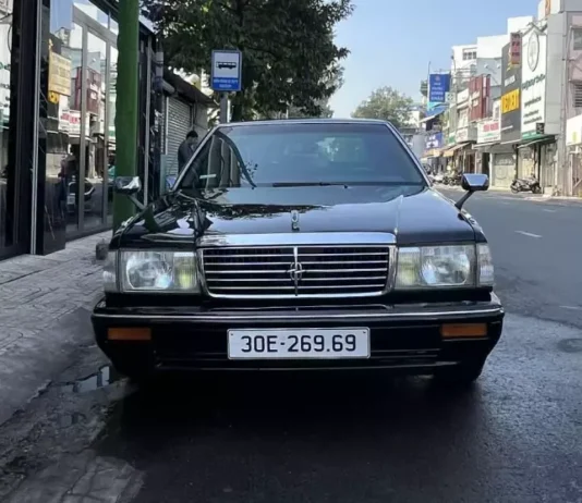 Up Close with a Collector’s Nissan Cedric: Part of an 800-Car Collection Valued at Nearly $4 Billion