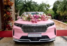Billionaire Pham Nhat Vuong Drives Open-Top VinFast VF 8 at Son’s Wedding Ceremony