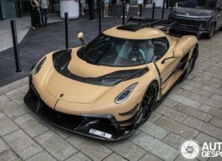 Unveiling the World’s First Mansory-Tuned Koenigsegg Jesko Attack: A Million-Dollar Beast’s Elite Transformation