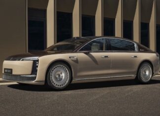 Maextro S800 Shatters Sales Records: Outselling BMW 7 Series, Panamera, and Maybach Combined