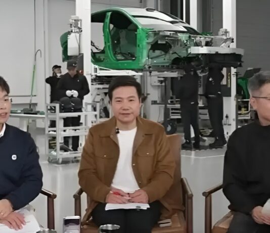 Xiaomi CEO Lei Jun Unveils YU7 SUV in Live Stream Teardown